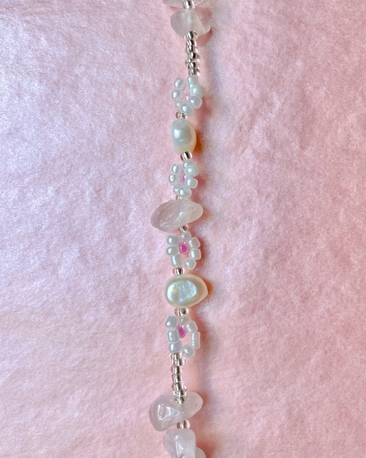 Fresh water Pearl beaded bracelet with daisy flowers