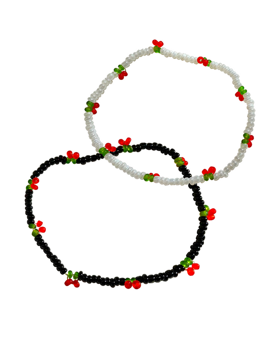 Handmade beaded cherry bracelet - Pearly white / Black