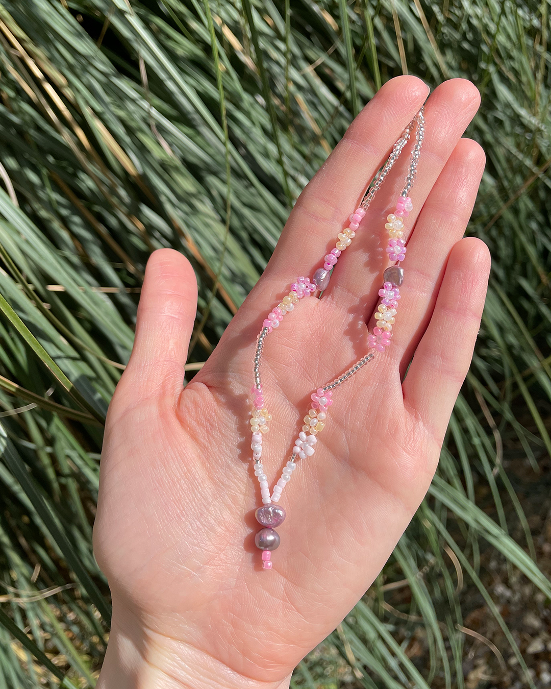 Pastel daisy flower necklace with pearls