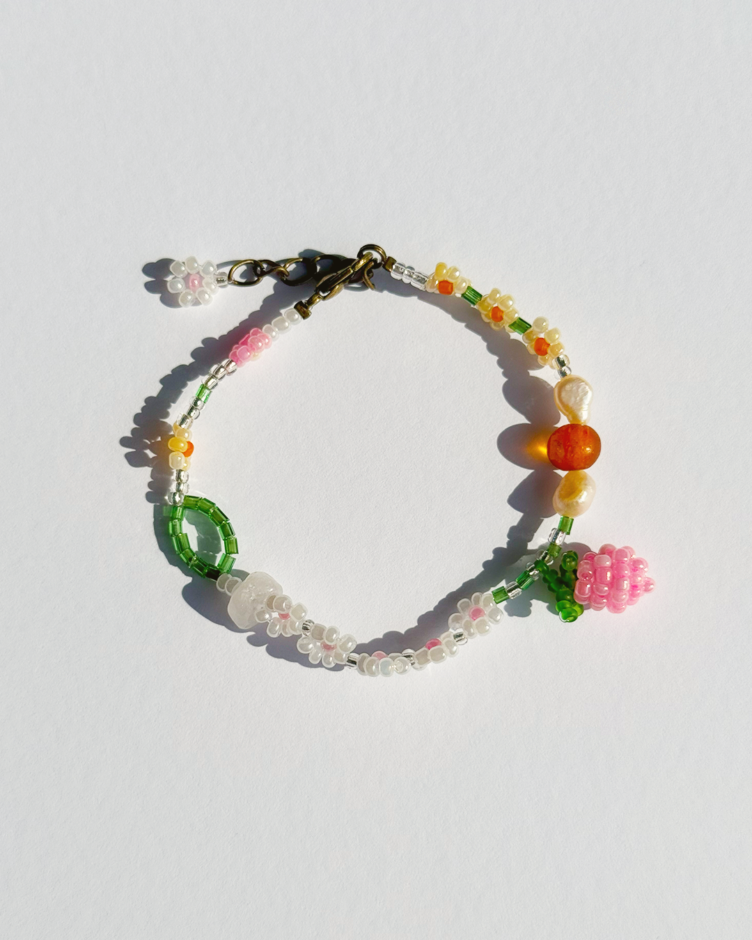 Colorful beaded bracelet with amber