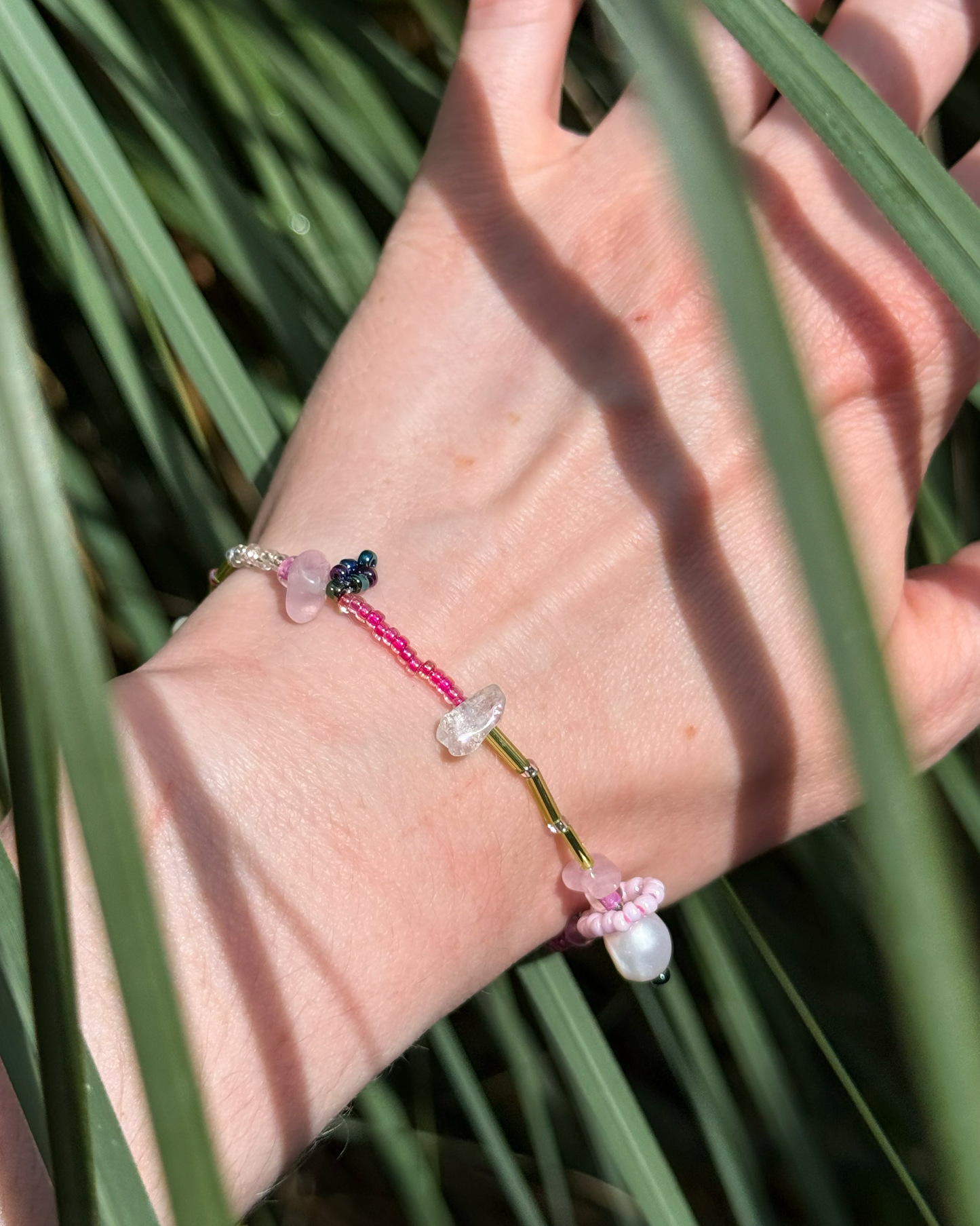 Organic beaded bracelet with pearls and crystals